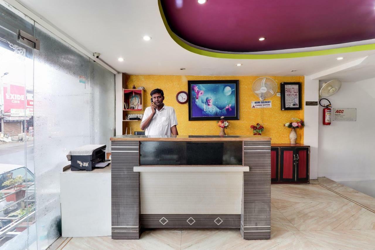 Oyo 45398 Kunal Hotel Etāwah Exteriér fotografie