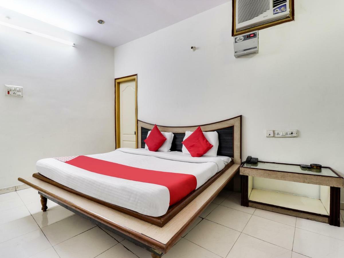 Oyo 45398 Kunal Hotel Etāwah Exteriér fotografie
